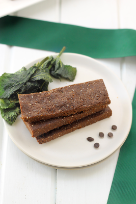 No-Bake-Mint-Chocolate-Protein-Bars-2