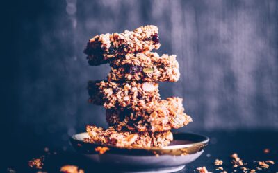 No-Bake Chewy Cherry Coconut Granola Bars